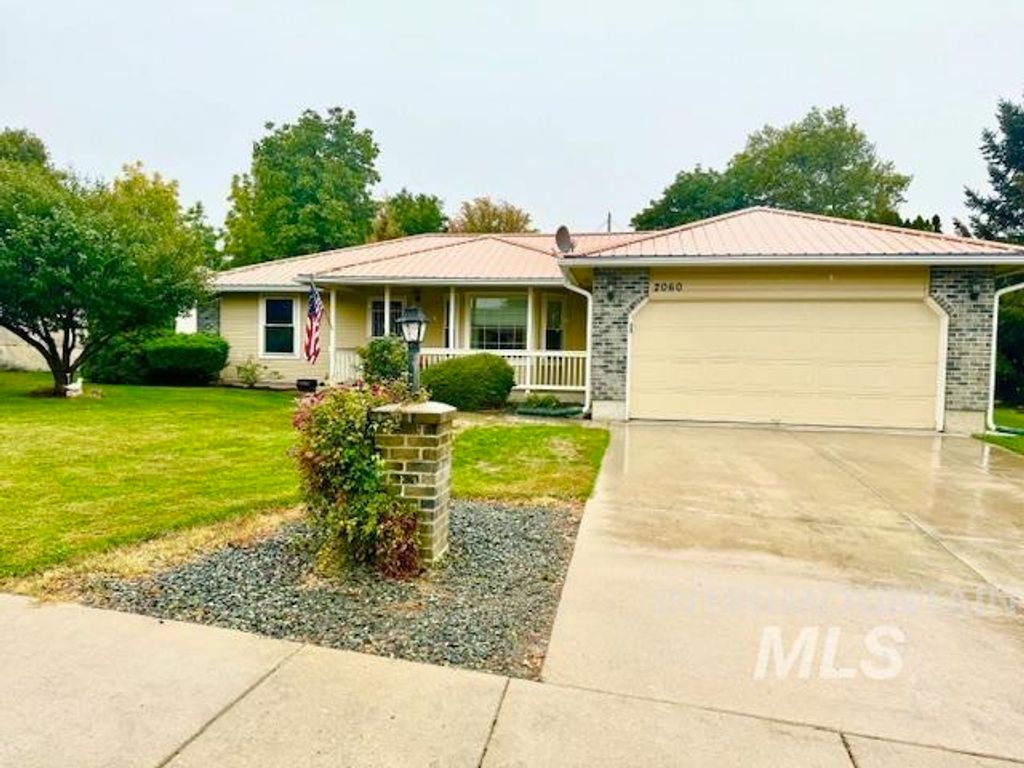 Photo of 2060 Bonnie Drive, Payette, ID 83661 (MLS # 98953058)