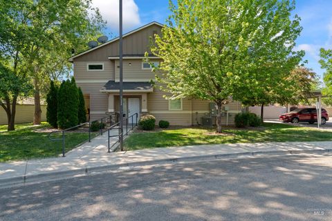6627 W Irving St Boise ID 83704