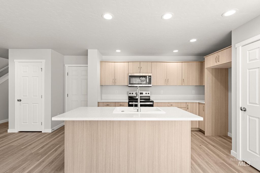 Photo of 242 Caribou Ct, Horseshoe Bend, ID 83629 (MLS # 98973282)