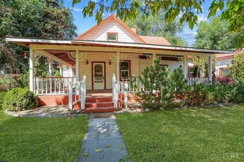 Photo of 745 N Lincoln Street, Dietrich, ID 83324 (MLS # 98959027)