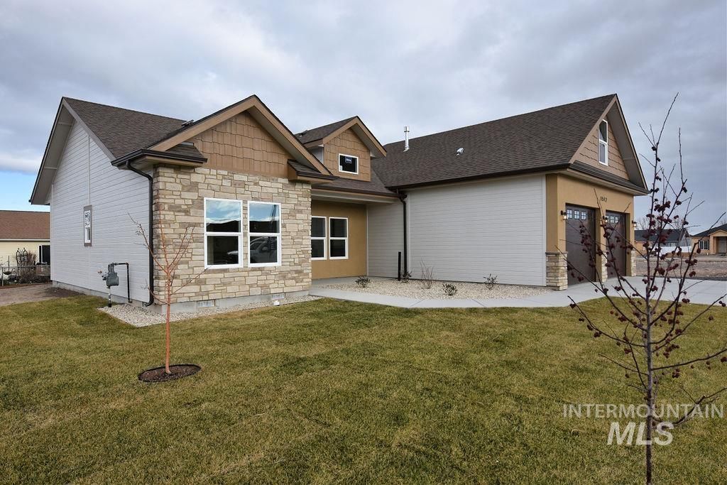 Photo of 1512 Tverdy Ln, Buhl, ID 83316 (MLS # 98955630)