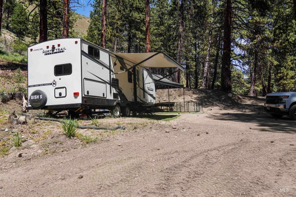 4395 N PINE FEATHERVILLE RD, MOUNTAIN HOME, ID 83647 - Image b05eb9847edff620ed3872dce8475e33/1464491855