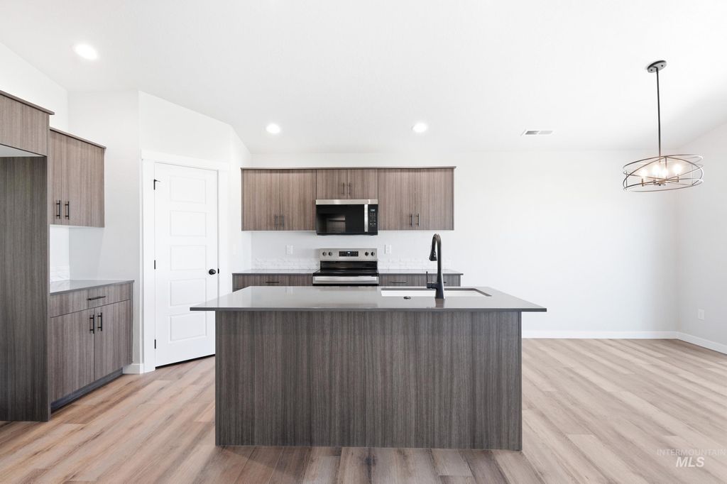 Photo of 5226 E Open Canyon Dr, Nampa, ID 83687 (MLS # 98981856)