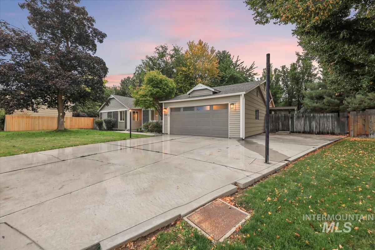 View of front facade with a garage