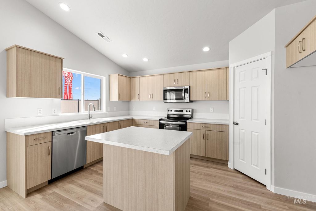 Photo of 4115 Austin St, Caldwell, ID 83605 (MLS # 98983701)