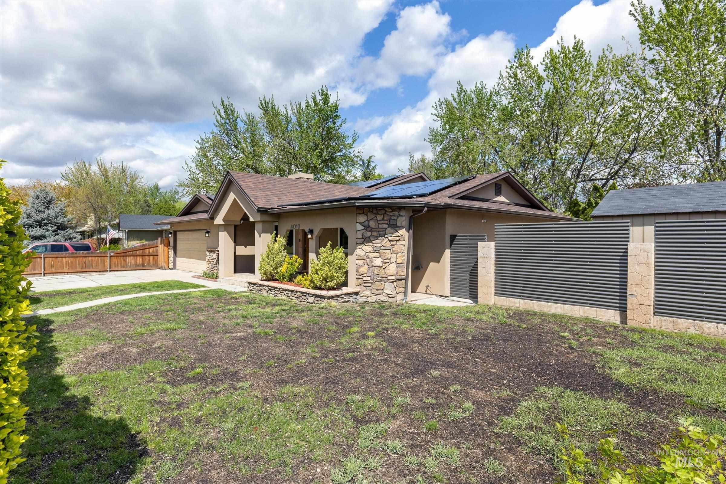 4010 N Patricia Lane