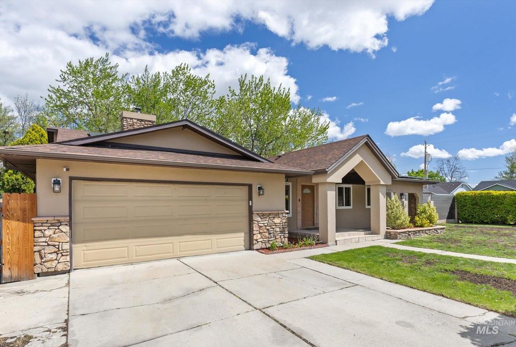 Photo of 4010 N Patricia Lane, Boise, ID 83704 (MLS # 98983636)