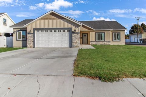 590 W 24th Street Burley ID 83318