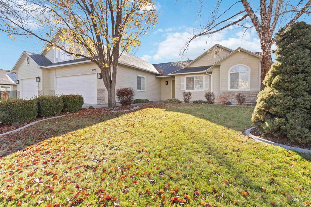 Photo of 3029 Mackay Dr, Meridian, ID 83642 (MLS # 98969112)