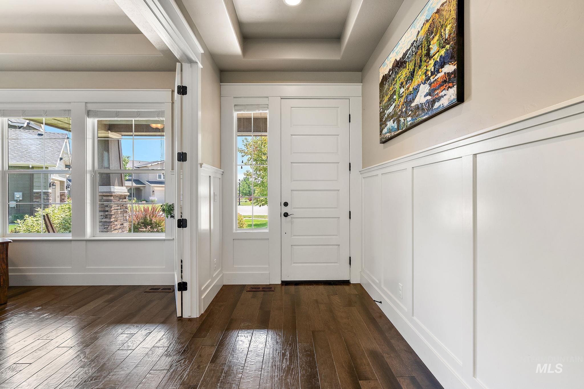 1934 N Synergy Place