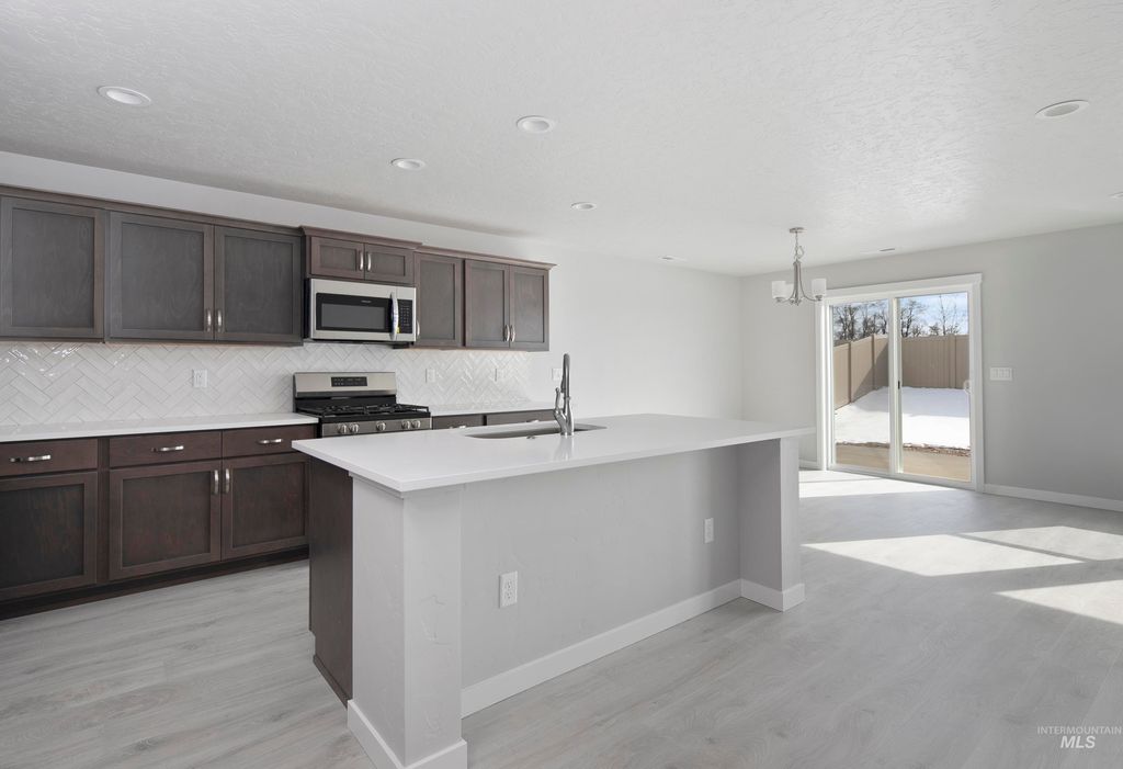 Photo of 7574 E Meriwether Dr, Nampa, ID 83687 (MLS # 98980384)