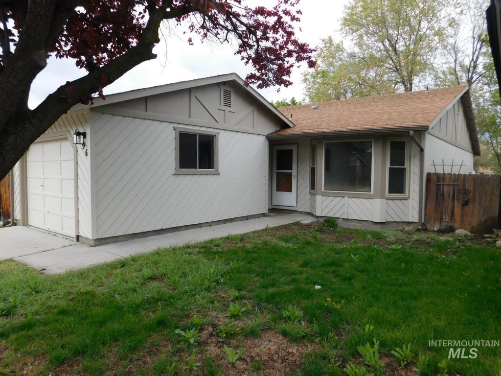 Photo of 6996 W Gillis Dr, Boise, ID 83714 (MLS # 98982699)