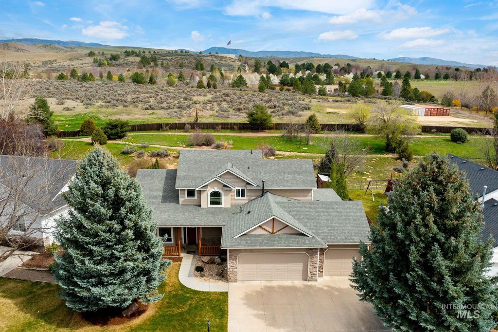 Photo of 10046 N Palisades Way, Boise, ID 83714 (MLS # 98979750)