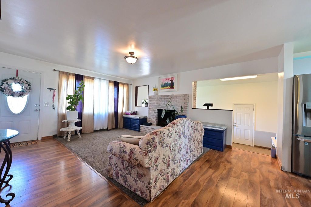 Photo of 408 W Lincoln St, Paul, ID 83347 (MLS # 98985777)