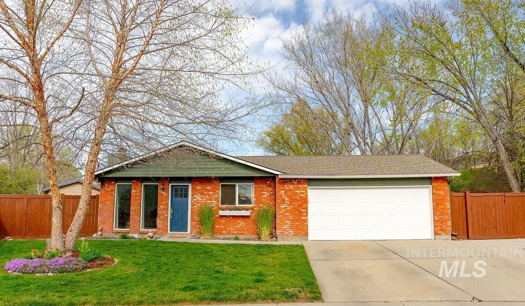 Photo of 405 N 2nd St, Eagle, ID 83616 (MLS # 98980151)