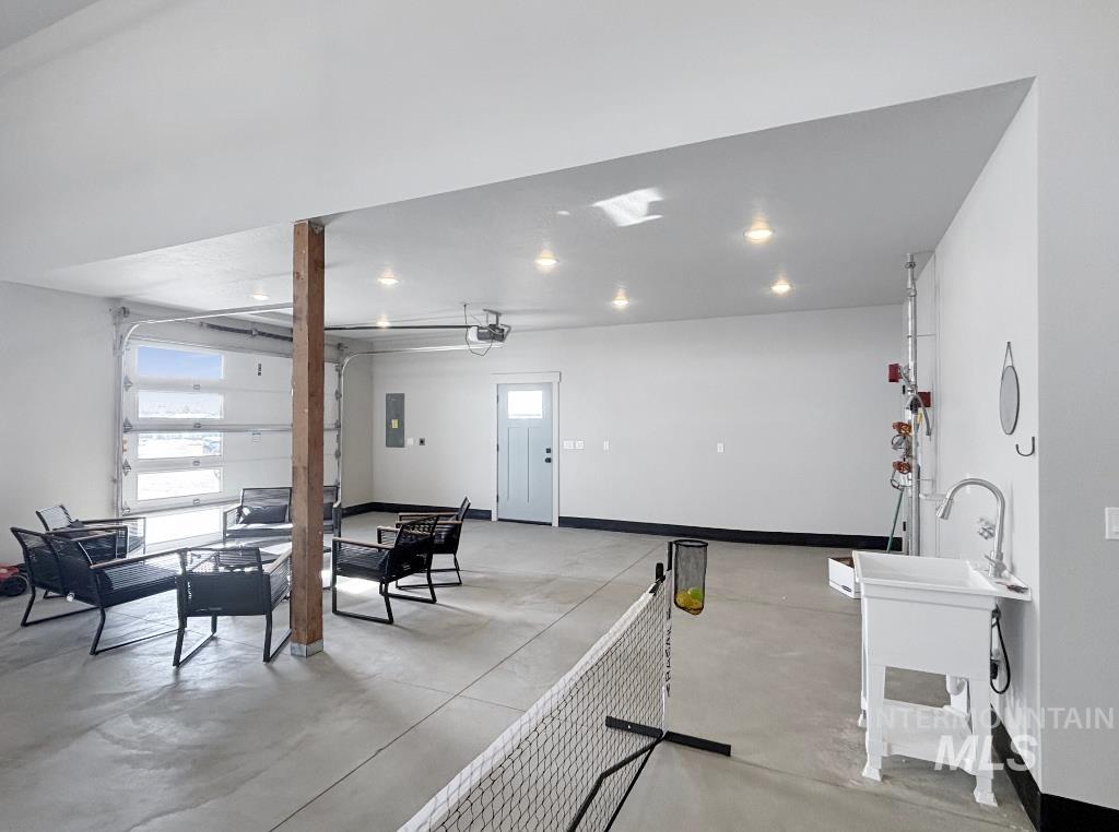 Caldwell, Idaho 83605, United States, 3 Bedrooms Bedrooms, ,2 BathroomsBathrooms,Residential,Active,80324