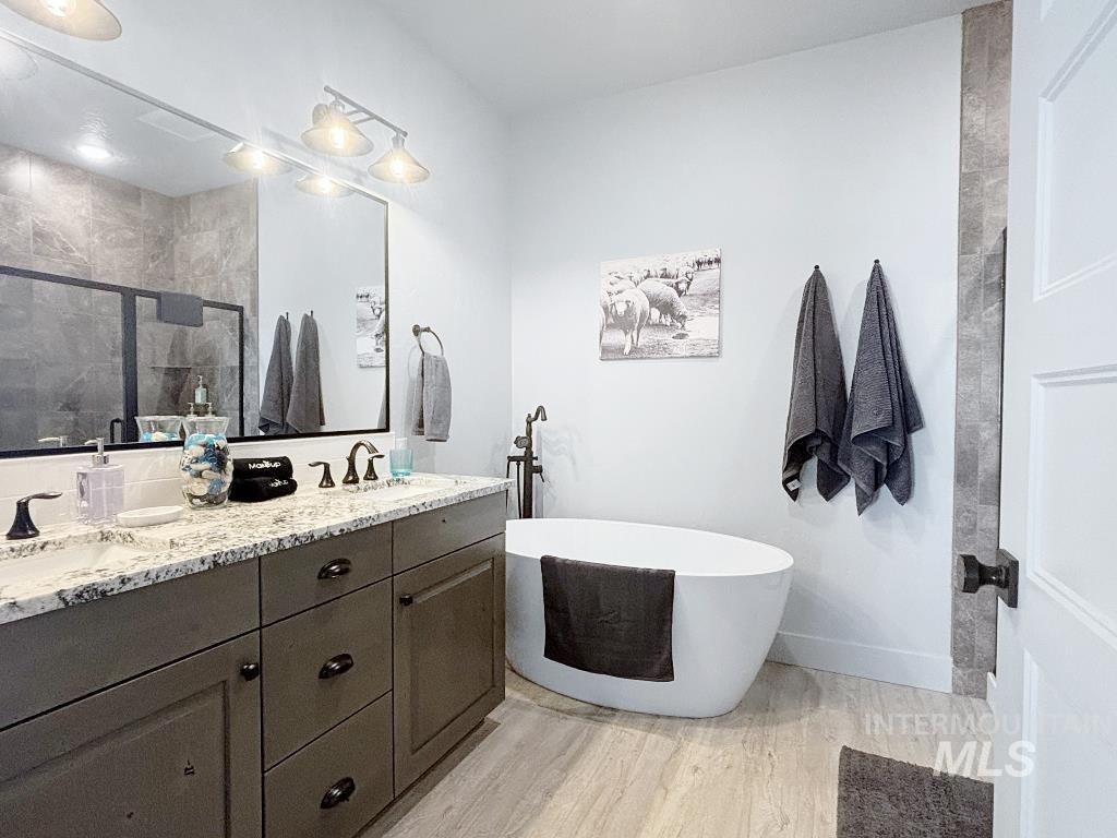 Caldwell, Idaho 83605, United States, 3 Bedrooms Bedrooms, ,2 BathroomsBathrooms,Residential,Active,80324