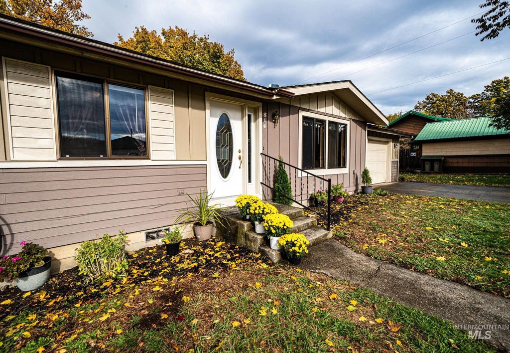 Photo of 814 8th Street, Kamiah, ID 83536 (MLS # 98965870)