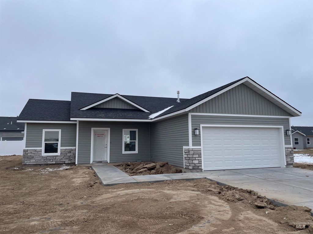 Photo of 937 Roen Rd, Jerome, ID 83301 (MLS # 98968242)