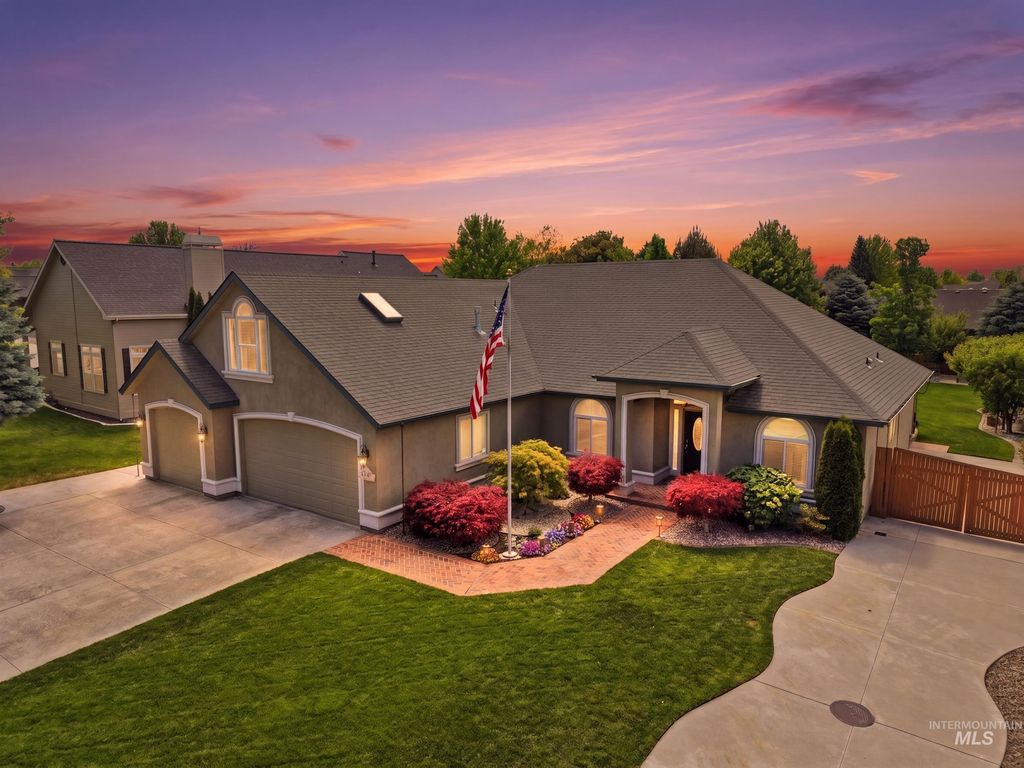 Photo of 2611 S Goshen Way, Boise, ID 83709 (MLS # 98988426)