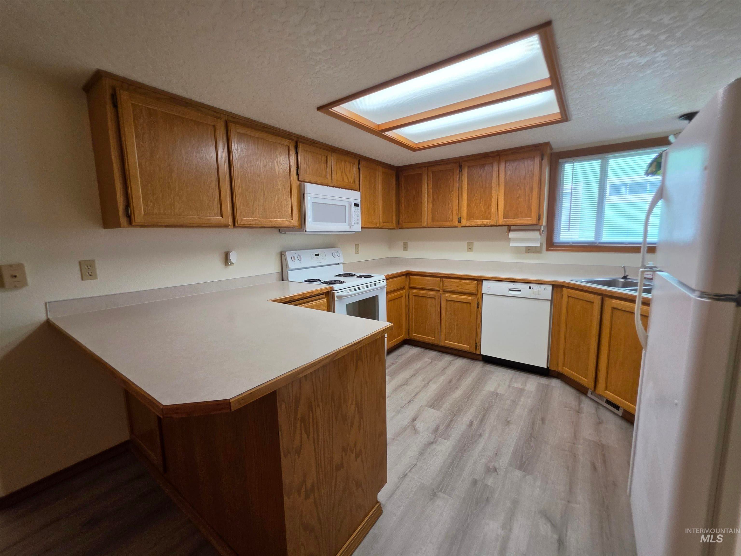 206 S Valley Dr.