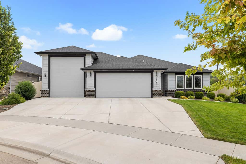 Photo of 18046 N Fallspring Pl, Nampa, ID 83687 (MLS # 98995418)