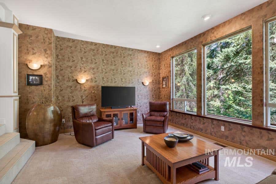 Photo of 1761 Little Bear Ridge, Troy, ID 83871 (MLS # 98987768)