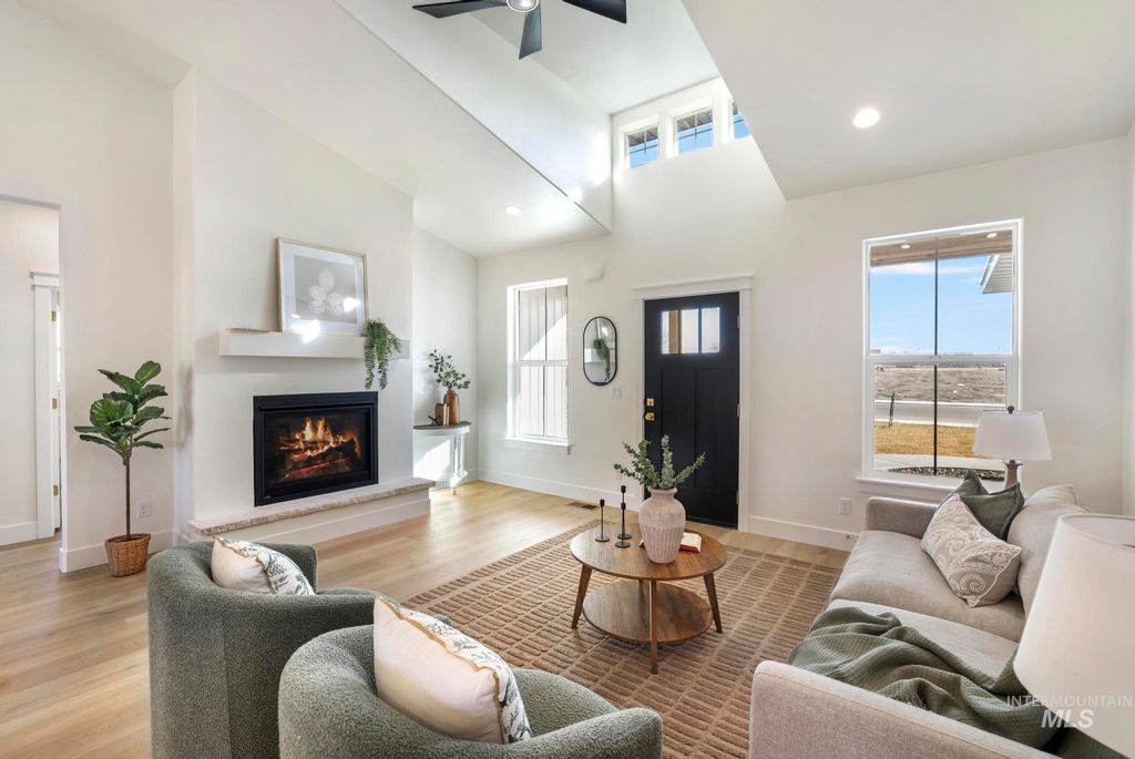 Photo of 601 Glen Eagle, Jerome, ID 83338 (MLS # 98966324)