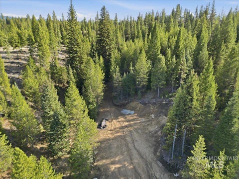 Photo of 19 Dakota Way, Cascade, ID 83611 (MLS # 98982839)