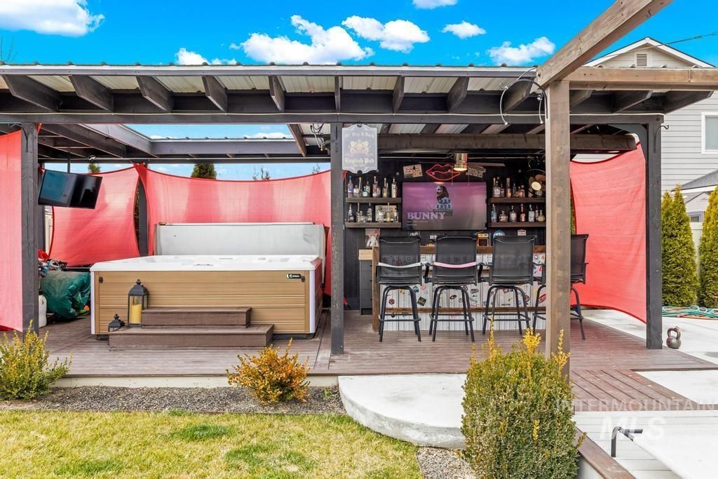 Photo of 8433 E Rathdrum Dr, Nampa, ID 83687 (MLS # 98975141)