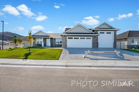 Photo of 907 Portage Way, Emmett, ID 83617 (MLS # 98961065)