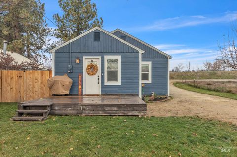 Photo of 115 Riverside St, Emmett, ID 83617 (MLS # 98968908)