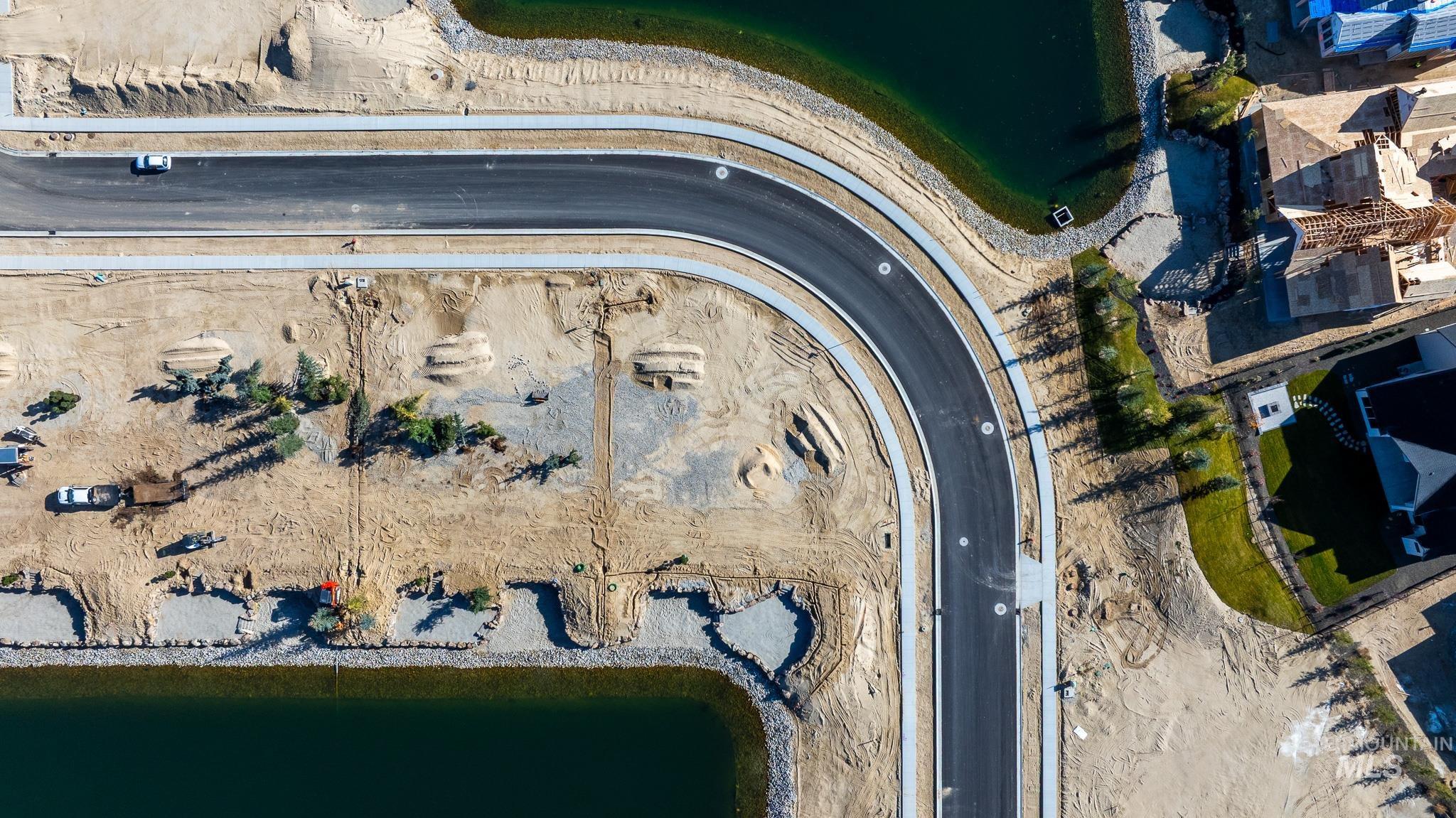 Aerial view of property and surrounding area