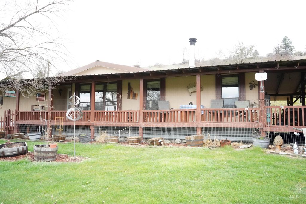 Photo of 167 Beaverslide Rd, Kamiah, ID 83536 (MLS # 98977180)