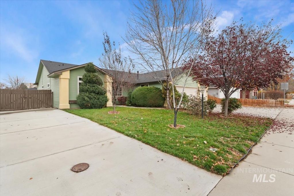 Photo of 10664 W Pattie St, Boise, ID 83713 (MLS # 98968252)