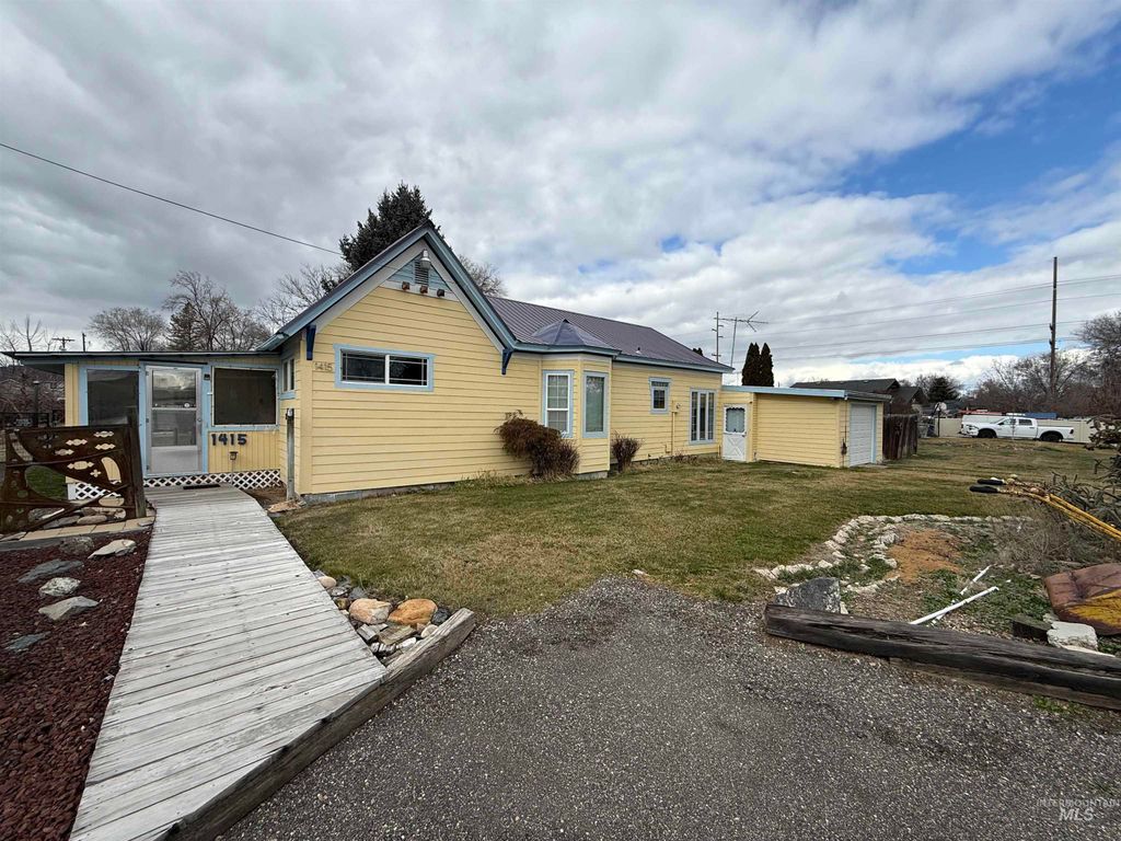 Photo of 1415 S Fern St, Nampa, ID 83686 (MLS # 98975579)