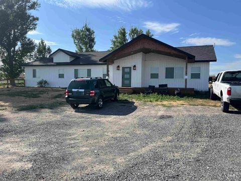 3851 N 1400 East Buhl ID 83328