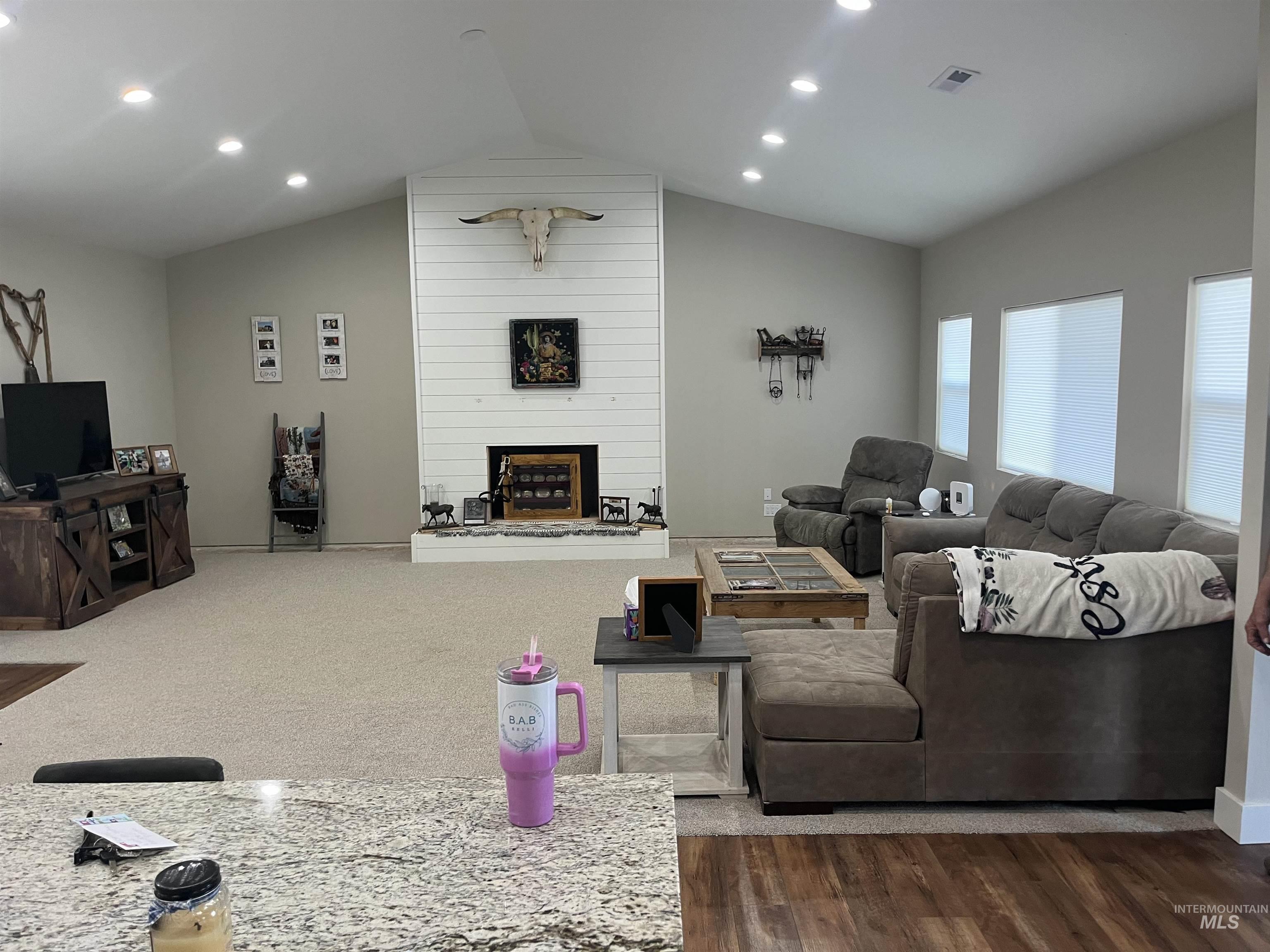 3851 N 1400 East