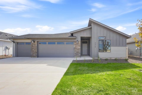 Photo of 7319 W Newtown Dr, Eagle, ID 83616 (MLS # 98999154)