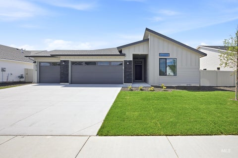 Photo of 7319 W Newtown Dr, Eagle, ID 83616 (MLS # 98999154)