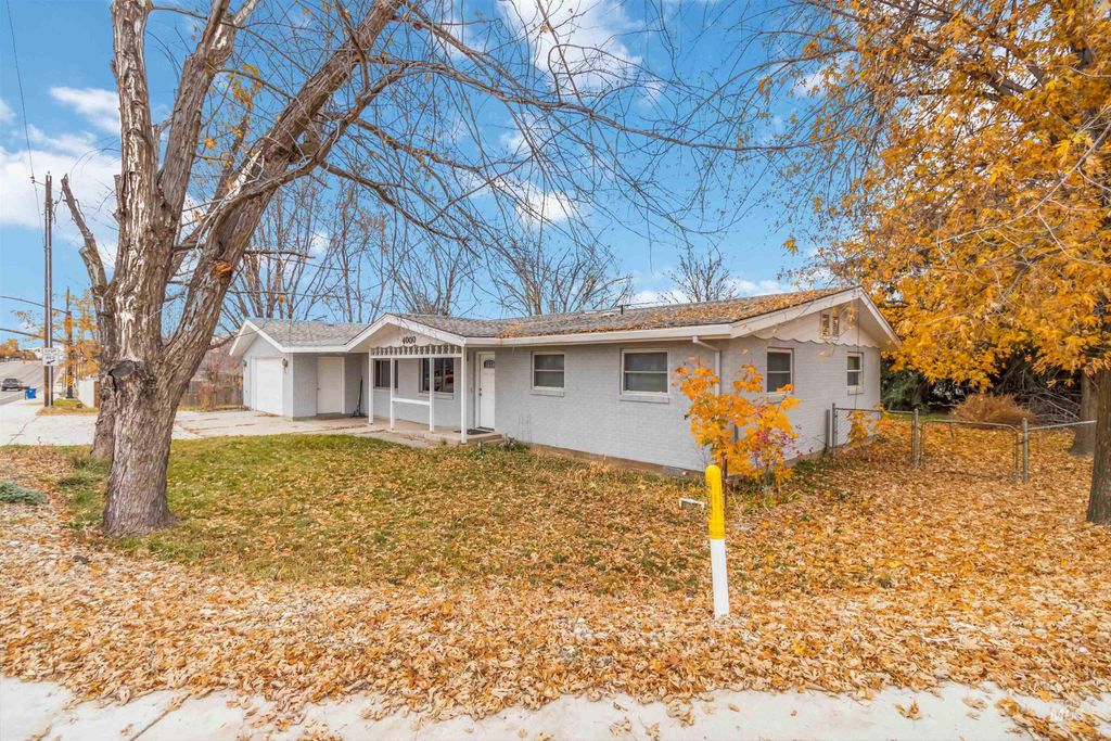 Photo of 4000 S Cole Rd, Boise, ID 83709 (MLS # 98968245)