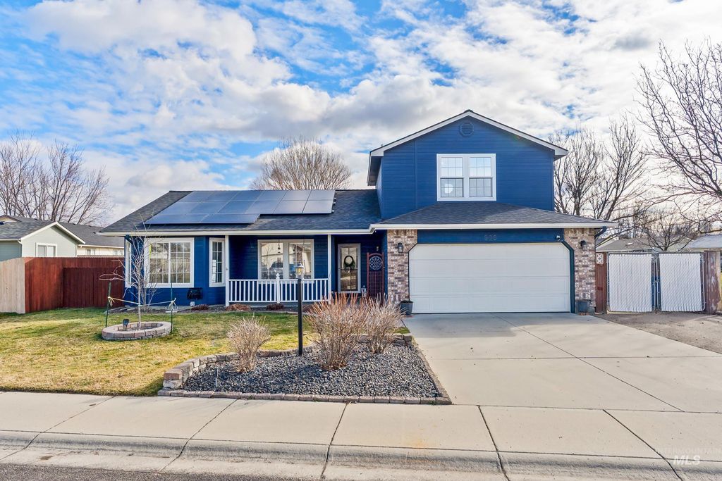 Photo of 528 N Elizabeth Ave, Star, ID 83669 (MLS # 98975632)