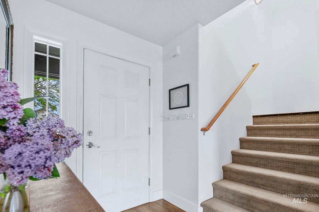 Photo of 1474 W Brown Trout Dr, Meridian, ID 83687 (MLS # 98983304)