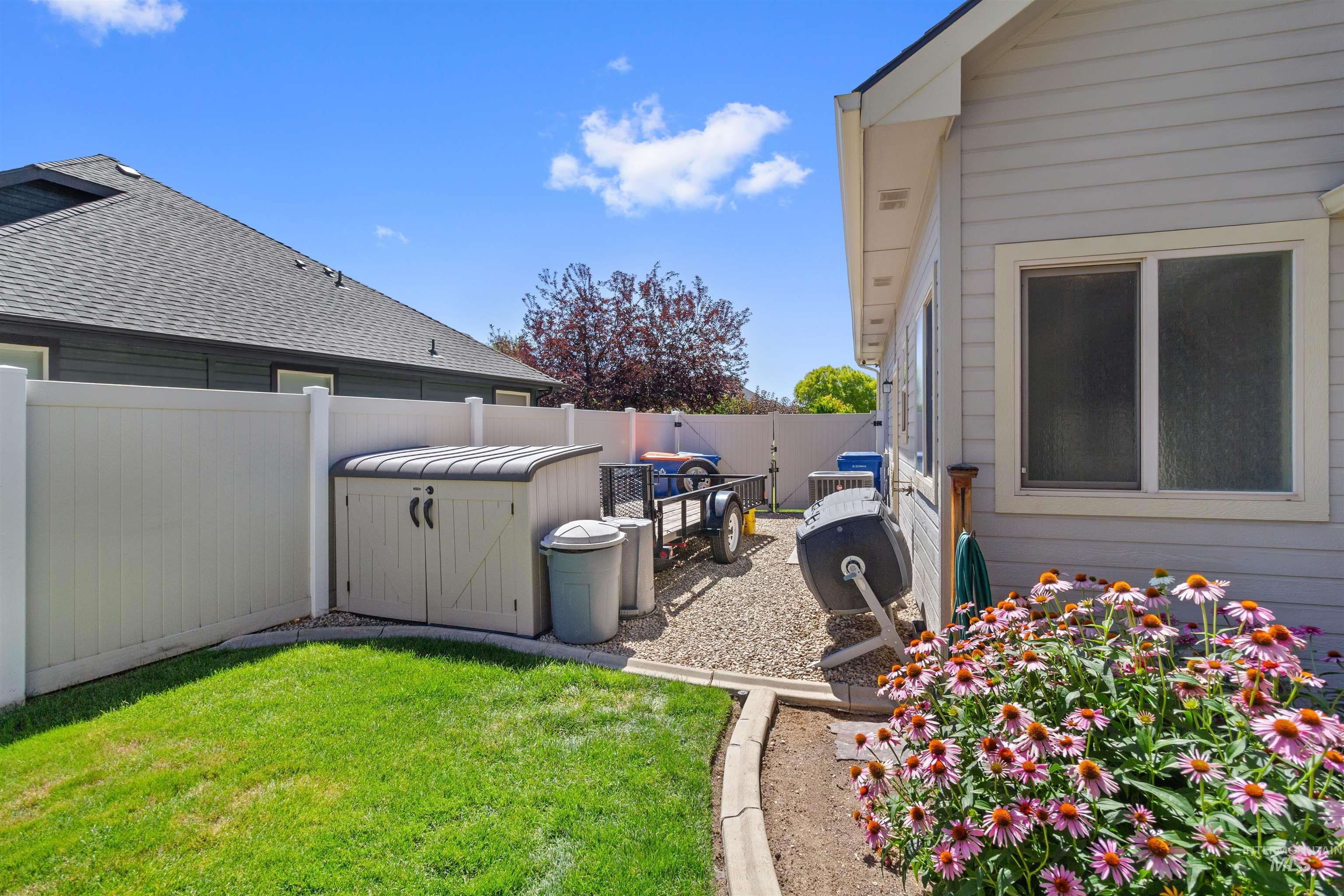 Boise, Idaho 83709, United States, 3 Bedrooms Bedrooms, ,2 BathroomsBathrooms,Residential,Active,165231