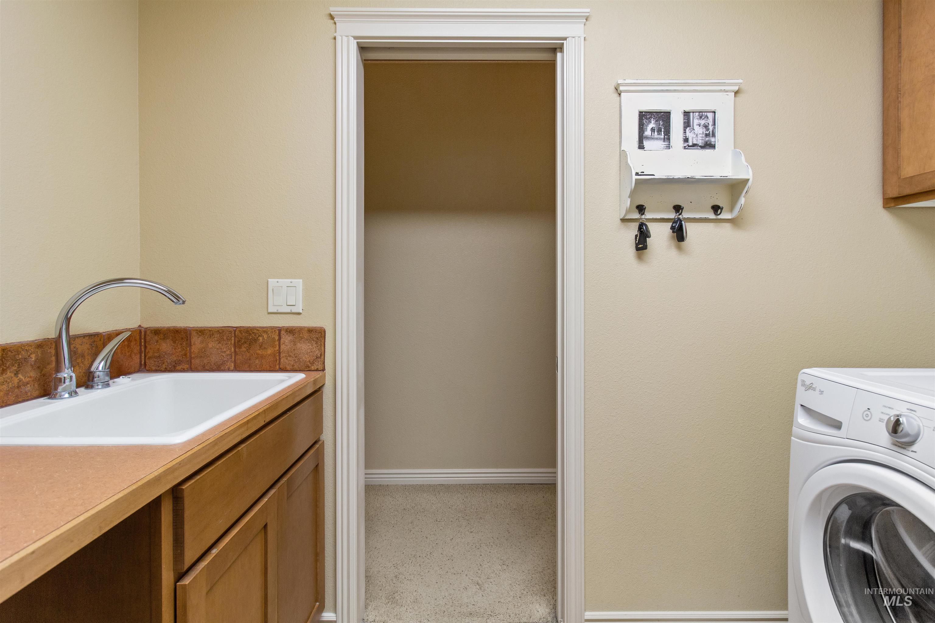 Boise, Idaho 83709, United States, 3 Bedrooms Bedrooms, ,2 BathroomsBathrooms,Residential,Active,165231