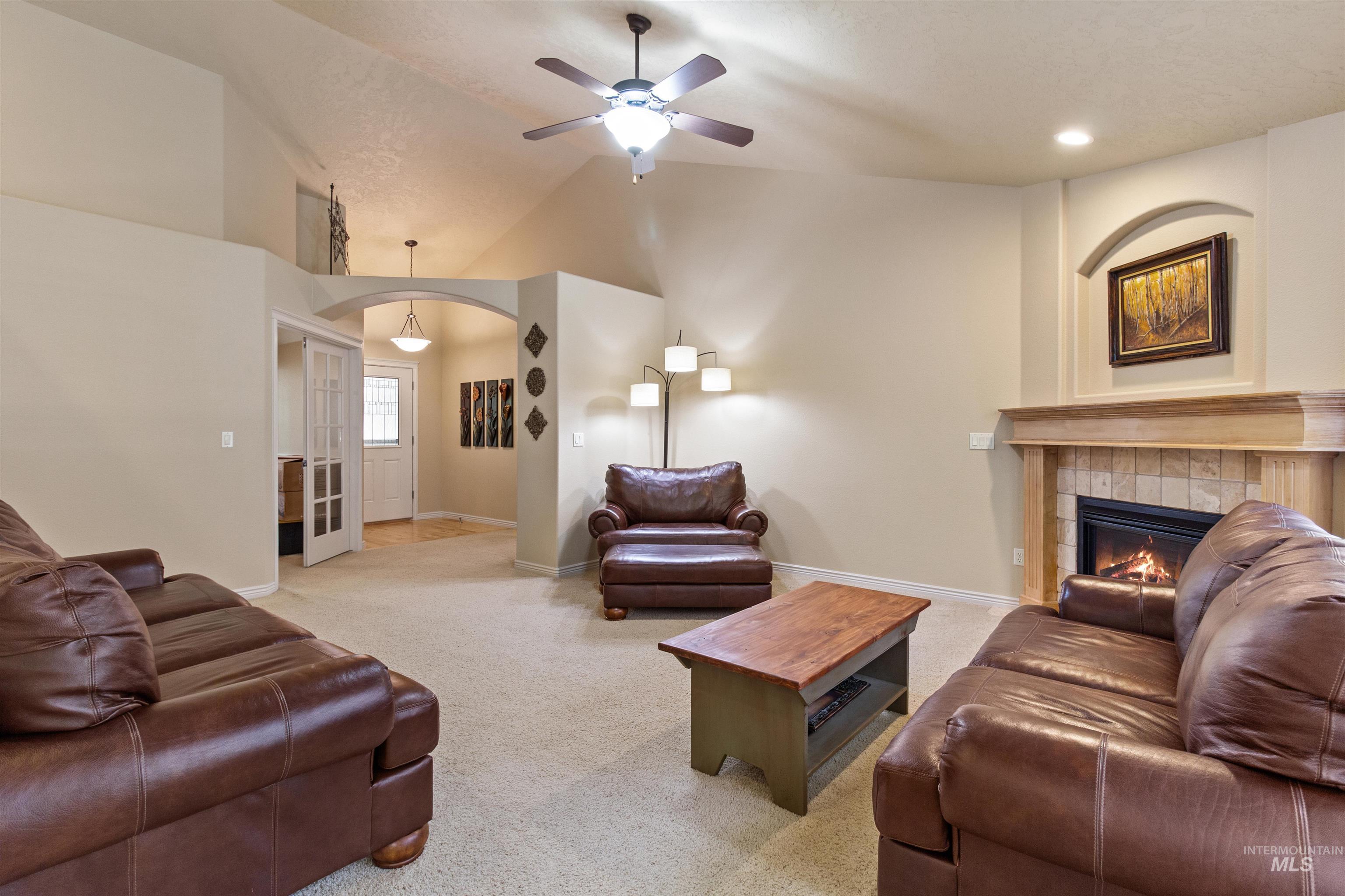 Boise, Idaho 83709, United States, 3 Bedrooms Bedrooms, ,2 BathroomsBathrooms,Residential,Active,165231