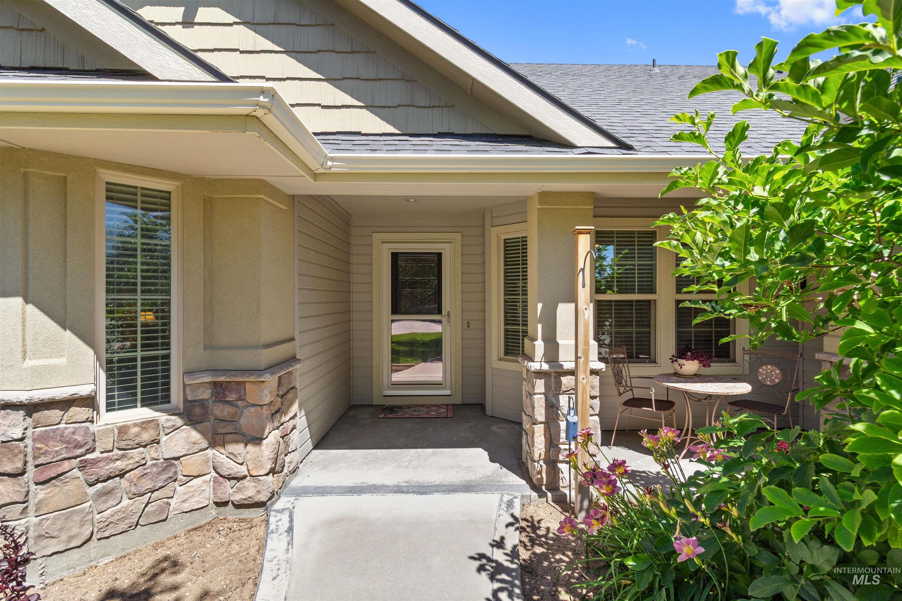 Boise, Idaho 83709, United States, 3 Bedrooms Bedrooms, ,2 BathroomsBathrooms,Residential,Active,165231