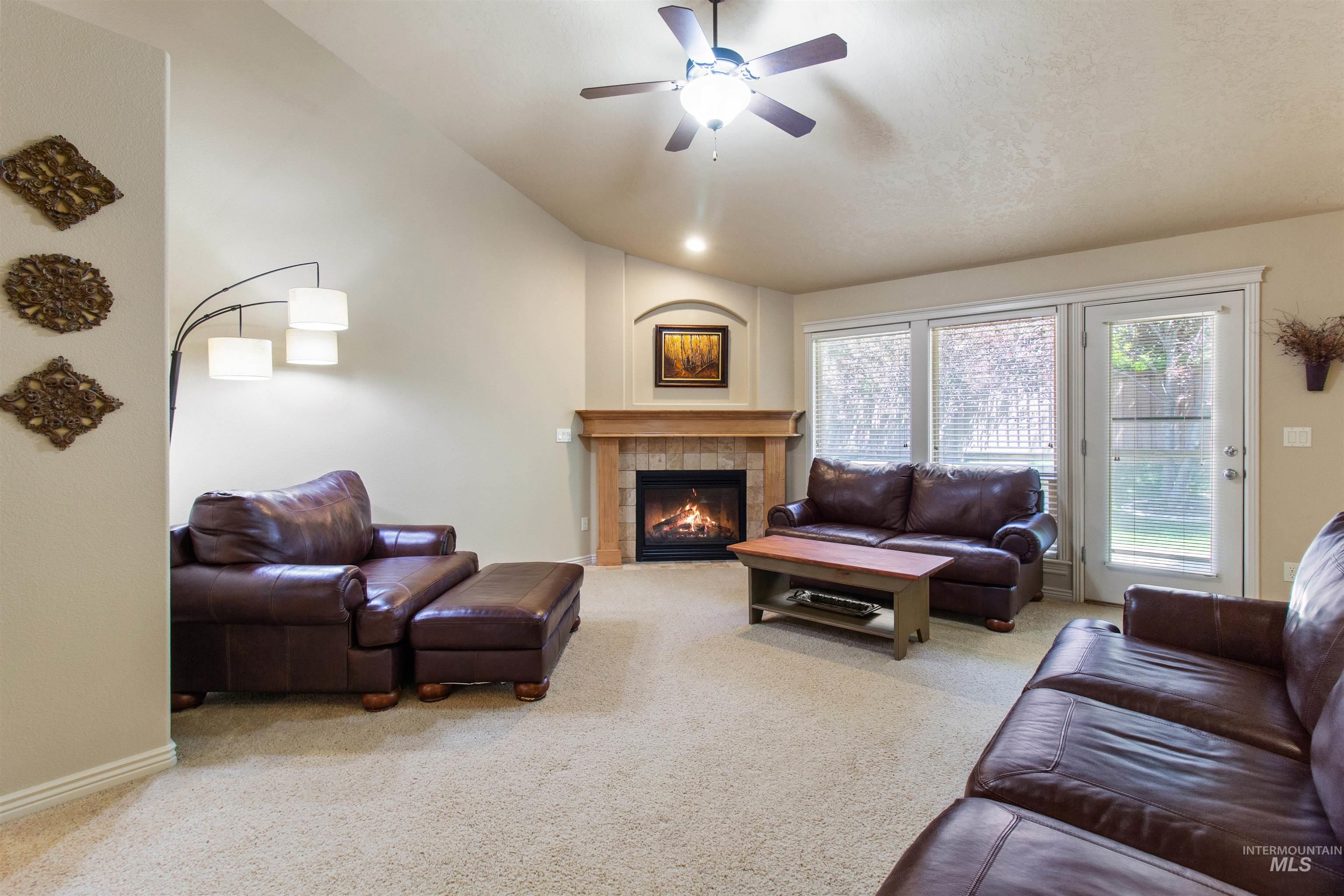 Boise, Idaho 83709, United States, 3 Bedrooms Bedrooms, ,2 BathroomsBathrooms,Residential,Active,165231