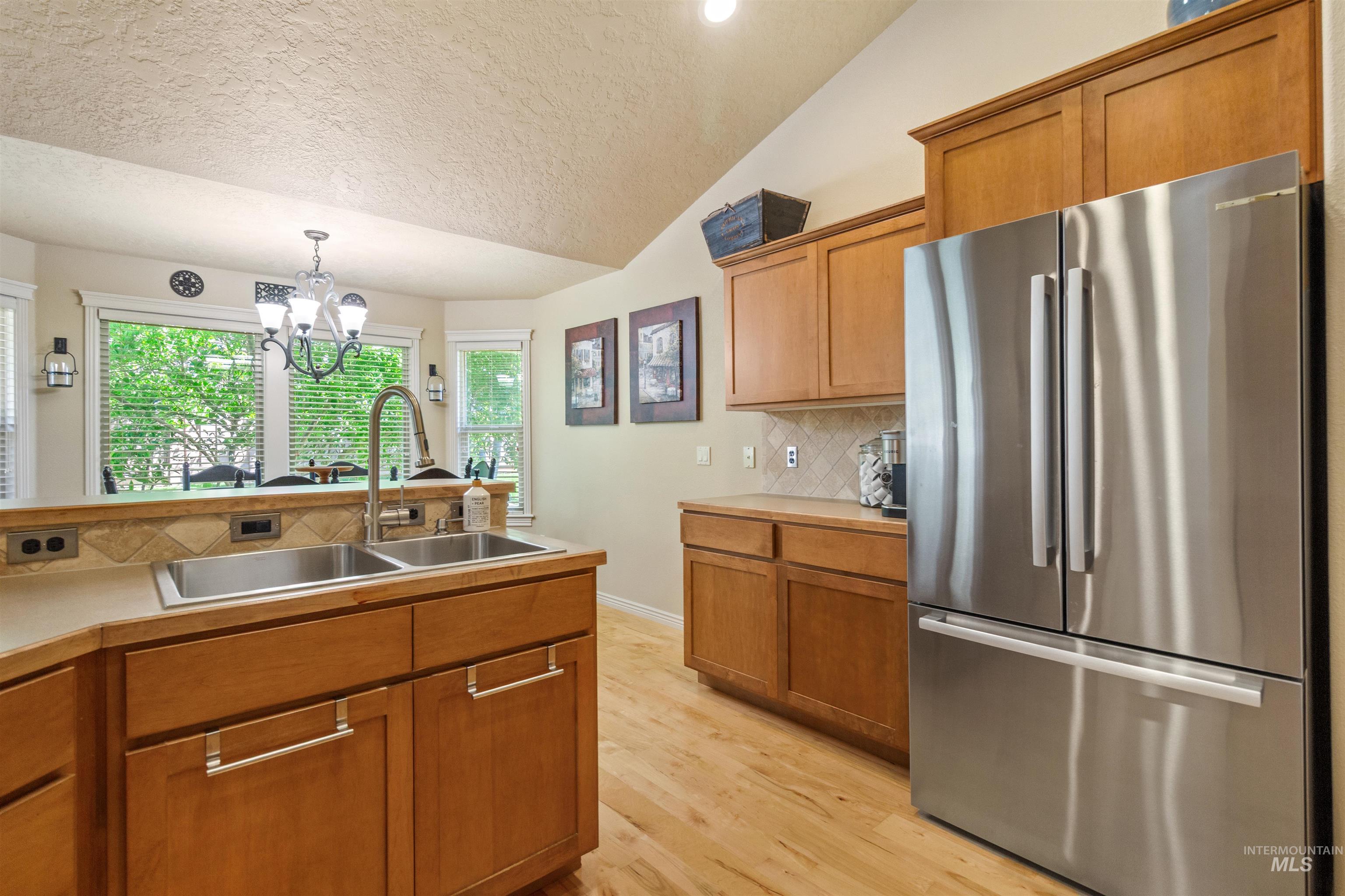 Boise, Idaho 83709, United States, 3 Bedrooms Bedrooms, ,2 BathroomsBathrooms,Residential,Active,165231