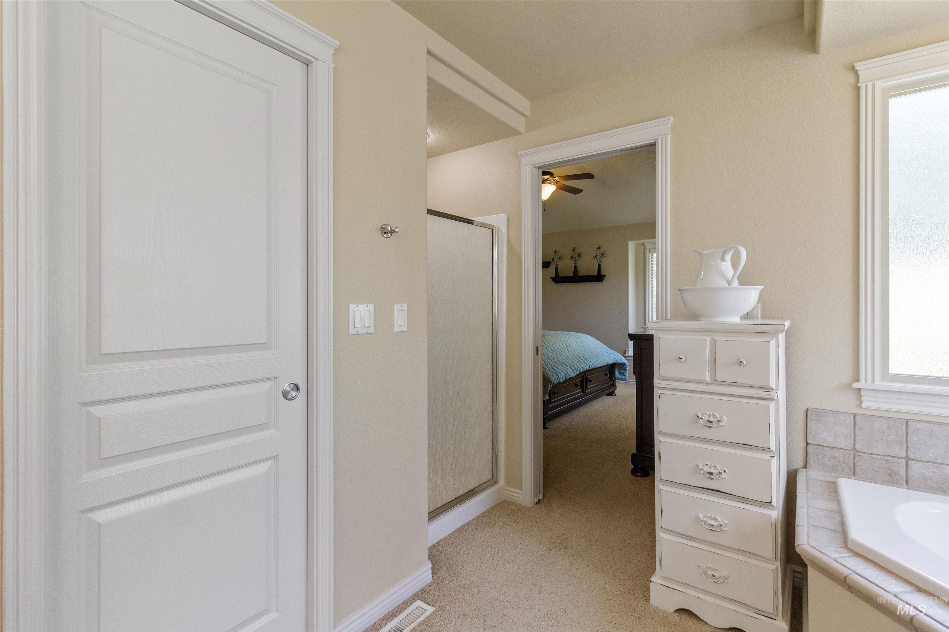 Boise, Idaho 83709, United States, 3 Bedrooms Bedrooms, ,2 BathroomsBathrooms,Residential,Active,165231